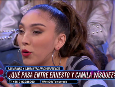 Momento de tensión en "Rojo" por supuesto trío amoroso: "¿Quieres pantalla?"