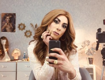 Nuevo logro de Stephanie Fox: La Botota protagoniza hilarante comercial de lubricantes
