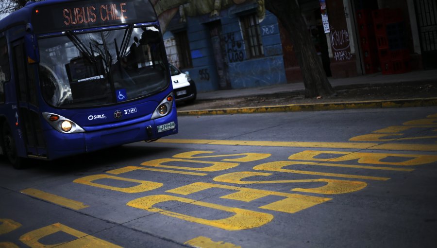 Hombre es detenido luego de robarse un bus del Transantiago en Cerro Navia