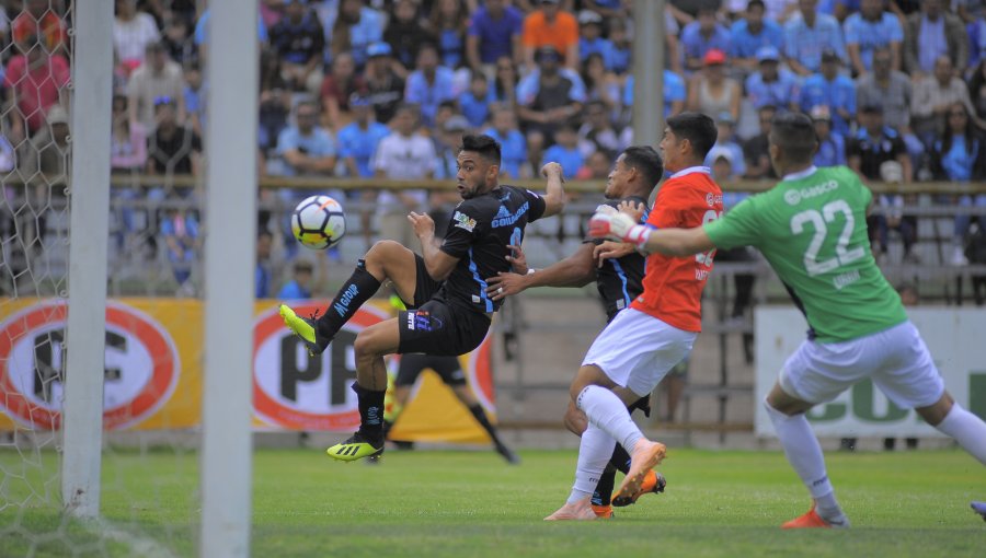 Iquique se impuso a Huachipato y quedó muy cerca de asegurar la permanencia