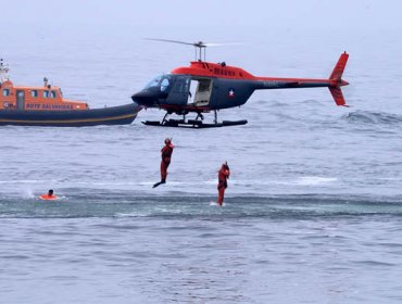 Video: Helicóptero de la Armada rescata a joven bañista que fue arrastrado por la corriente en Cartagena