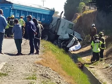 Encuentran arma al interior de vehículo accidentado en Puchuncaví donde falleció una persona