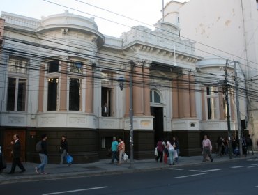 Polémica por venta del Palacio Lyon de Valparaíso escaló directo al Ministerio de las Culturas