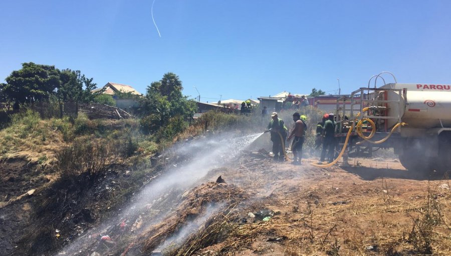 Incendio en Quilpué obligó a restringir transito por el Troncal Sur