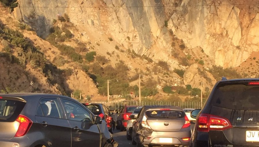 Alta congestión en el Troncal Sur por dos accidentes múltiples desde Quilpué a Viña del Mar