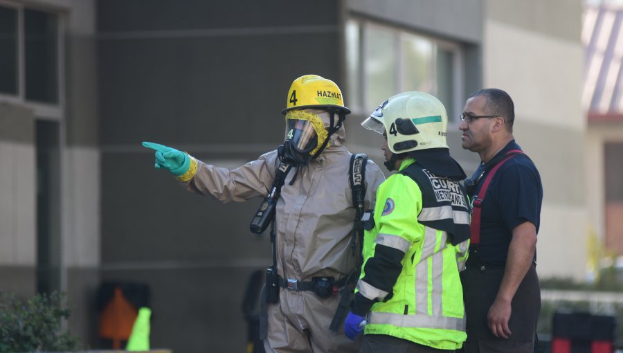 Evacuan colegio en La Florida por emergencia química
