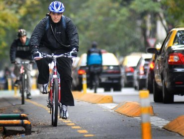 Comienza a regir Ley de Convivencia Vial: Ciclistas ya no pueden andar por la vereda