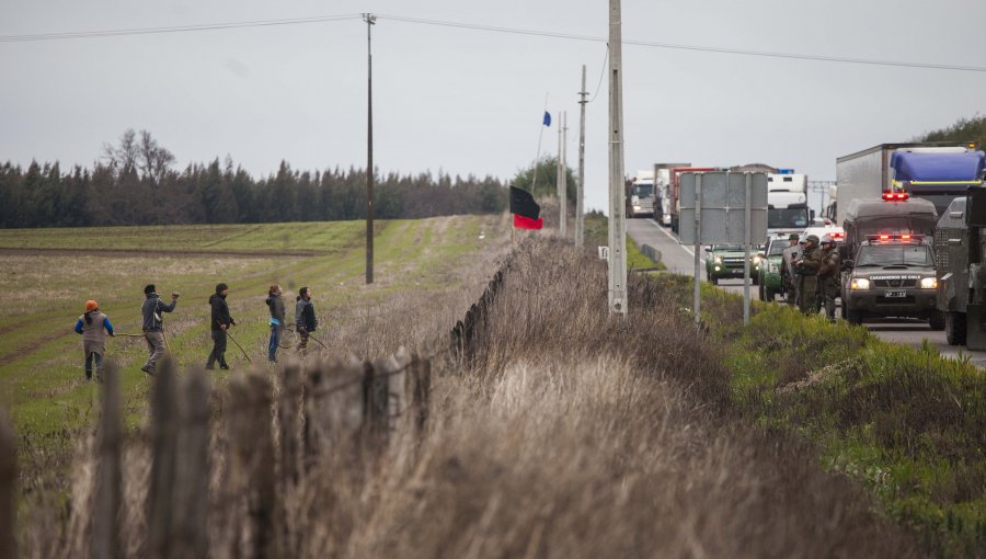 Nuevos enfrentamientos entre encapuchados y Carabineros se registran en Ercilla