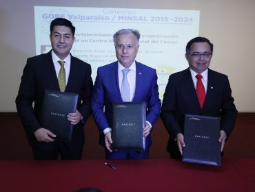 Gobierno Regional Valparaíso y Ministerio de Salud firman convenio por más de $ 117 mil millones