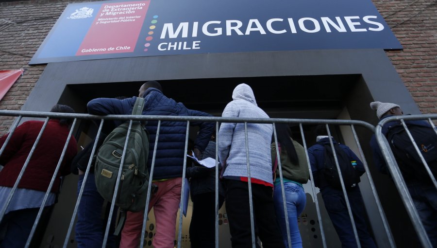 Encuesta Bicentenario: Percepción de conflictos con inmigrantes aumentó en 2018