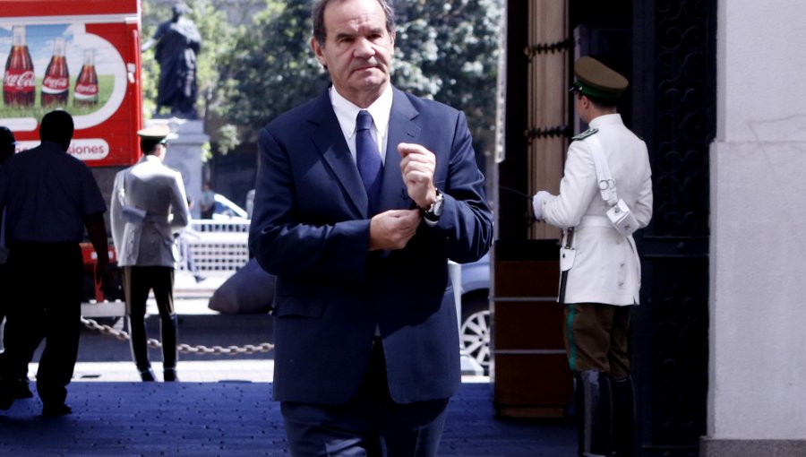 Allamand califica como “desorden peligroso” la situación en el Ejército