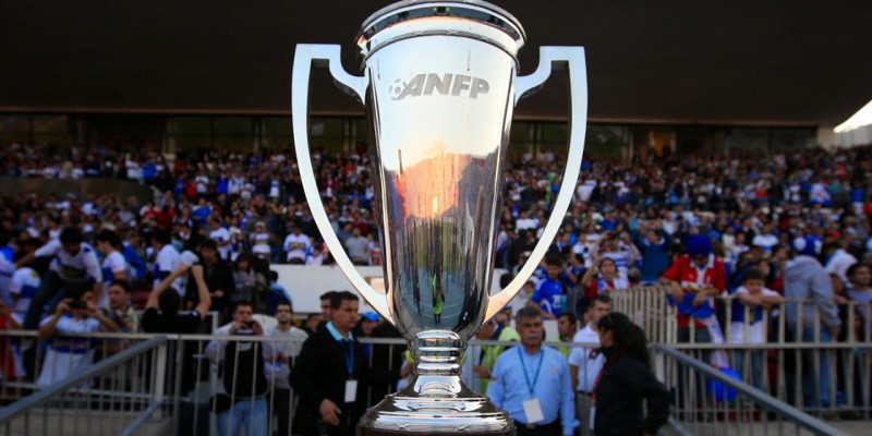 Universidad Católica enfrenta a O'Higgins en un domingo donde se puede definir al Campeón