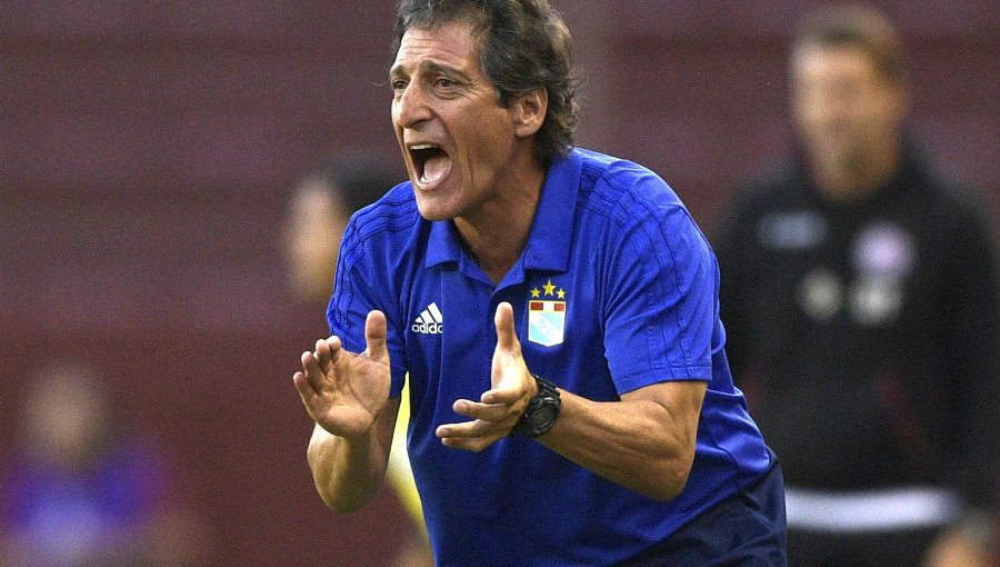 Mario Salas en la mira: Sporting Cristal afirma que solo dejarán ir sí hay interés de la Selección Chilena