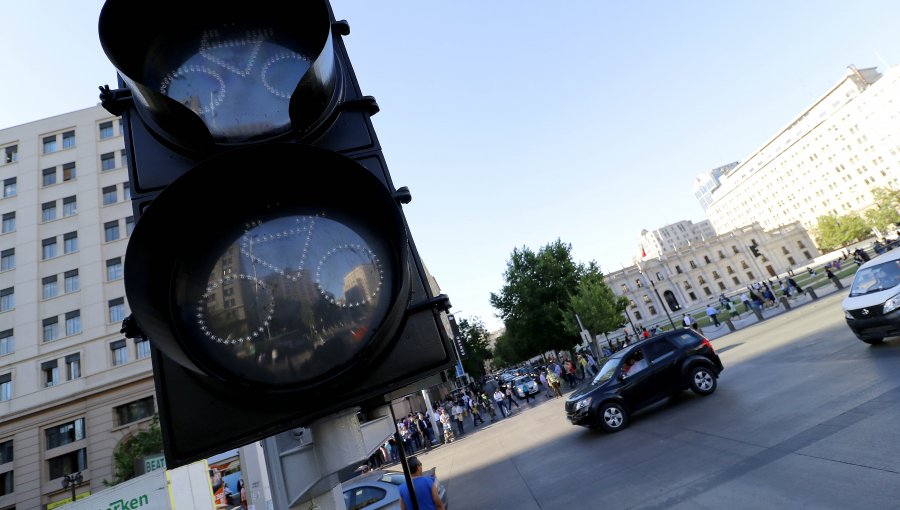 Corte de luz que afecta al menos a cinco comunas de la Región Metropolitana