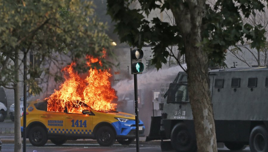 Intendenta y alcaldesa se querellan por ataque a vehículo de seguridad municipal