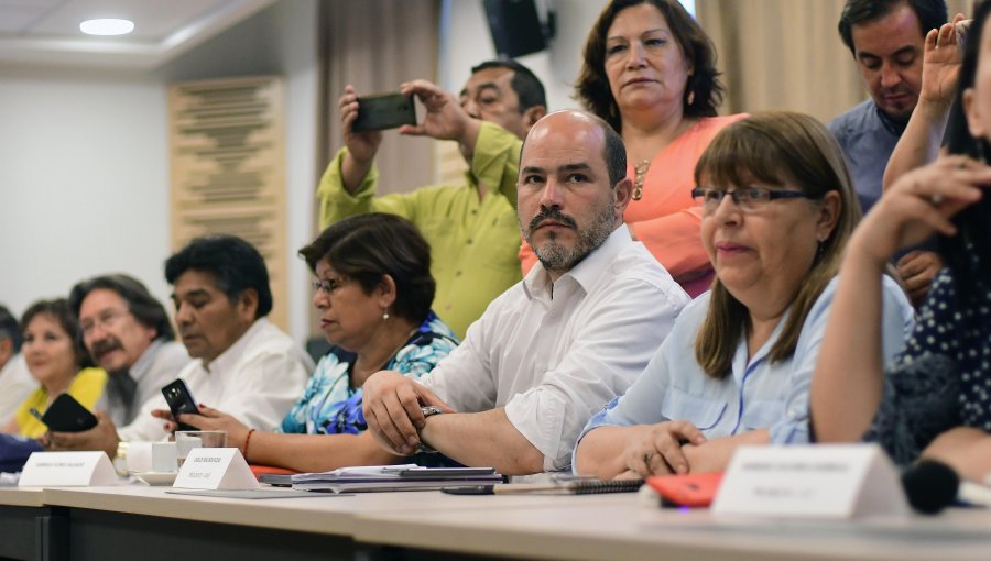 Continúa el paro de empleados públicos tras fracaso en negociaciones