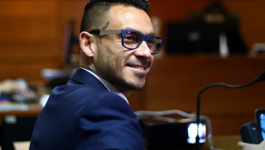 Juzgado del Trabajo dice que Azul Azul deberá pagar $460 millones a Mauricio Pinilla