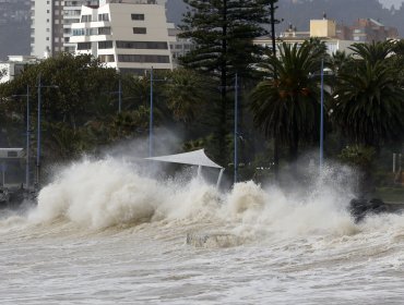 Onemi declara alerta preventiva por marejadas anormales y advierte daños