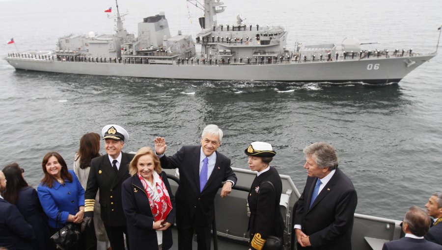 En bahía de Valparaíso y Viña del Mar se efectuó Revista Naval Internacional