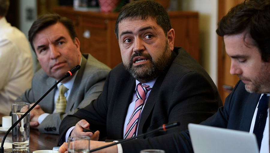 Caso SQM: Fiscalía no perseverará en investigación a Rosenblut y Jorrat