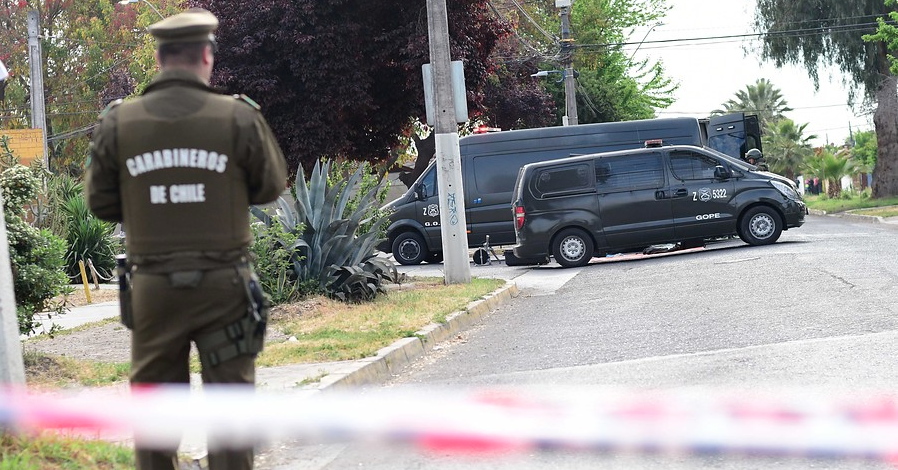 Investigan muerte de dos ancianos al interior de su casa en Huechuraba