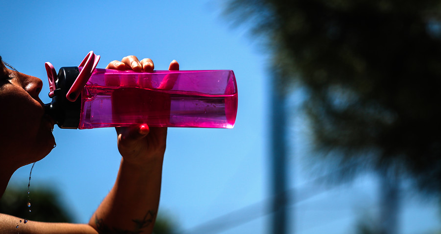 Emiten alerta por “calor extremo” y tormentas eléctricas en tres regiones del sur