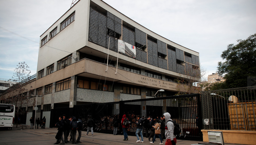 La última semana de diciembre se votará si el Instituto Nacional será mixto o no