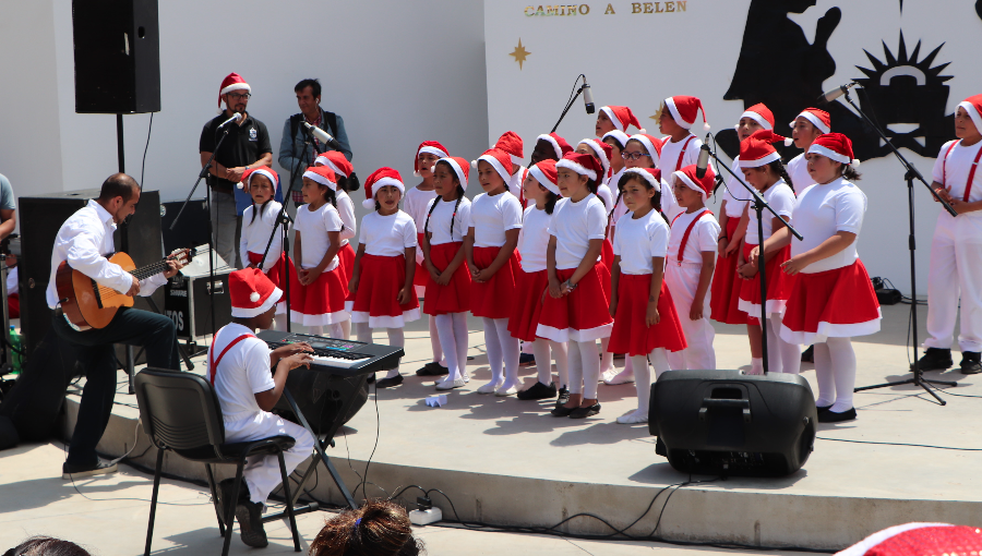 Buscan recuperar tradición de villancicos navideños en colegios de Quintero