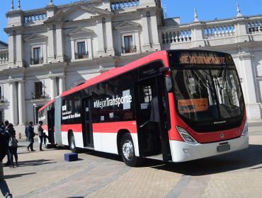 Flota de 100 buses eléctricos para el Transantiago ya viajan desde China