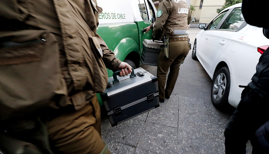 Carabineros investiga violento asalto a pareja en Lo Barnechea