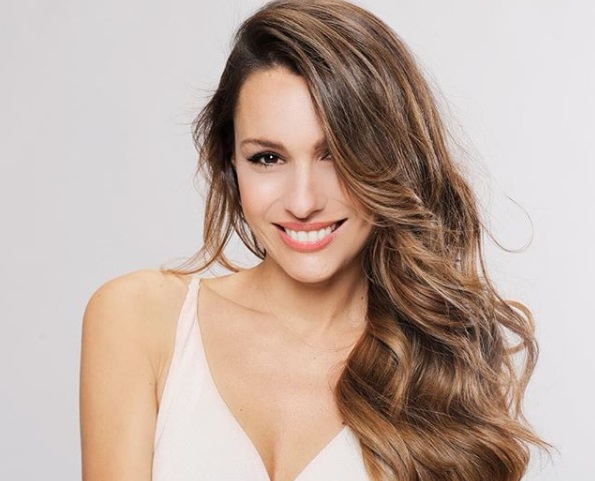 Pampita conquista en redes sociales con infartante look de cuero negro