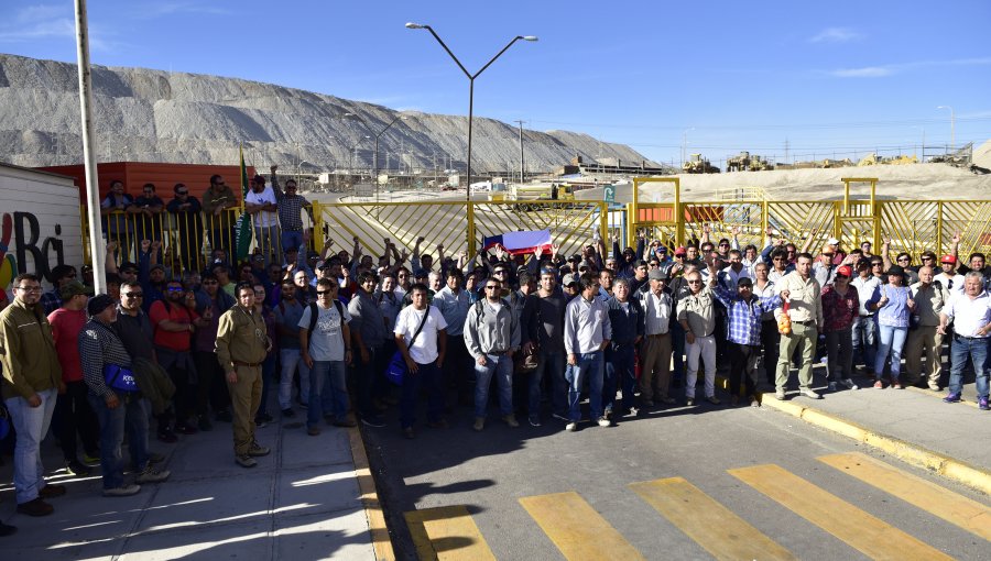 División Chuquicamata de Codelco paralizada por movilización de tres sindicatos