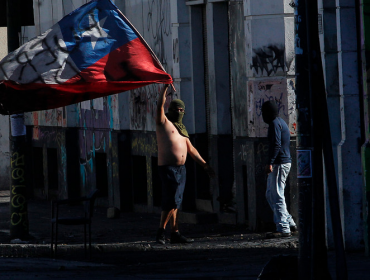 TPS anuncia fin al paro portuario en Valparaíso, pero trabajadores lo desmienten