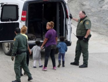 Niña de 7 años murió deshidratada luego de ser detenida en frontera de EE.UU.