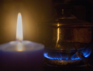 Más de 50 mil clientes permanecen sin luz en Arica desde la tarde del viernes