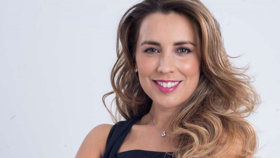 Lucía López contrajo matrimonio, luego de 11 años de relación con Mauricio Weitzel