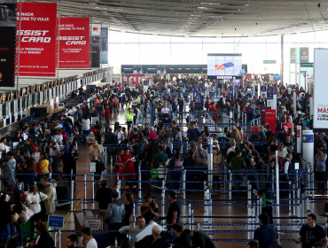 Cambiar nombre al Aeropuerto de Santiago costaría más de $ 570 millones