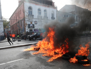 Trabajadores portuarios protagonizaron nuevos incidentes esta tarde en Valparaíso