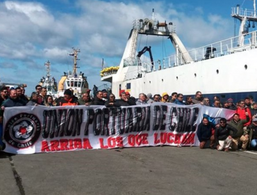 Unos 3 mil portuarios del Biobío paralizaron faenas en apoyo a sus pares de Valparaíso