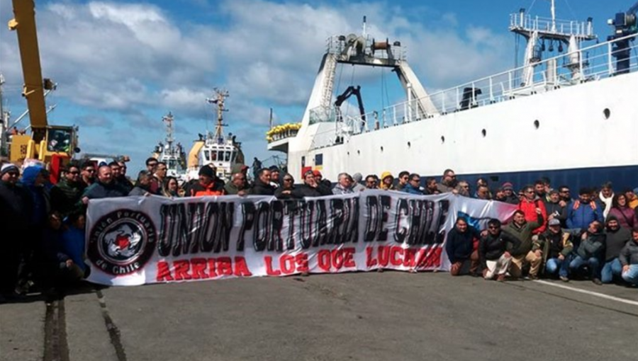 Unos 3 mil portuarios del Biobío paralizaron faenas en apoyo a sus pares de Valparaíso