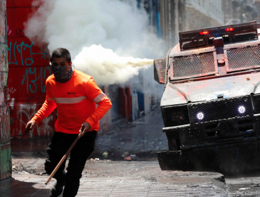 INDH a Carabineros: Hay uso excesivo de gases lacrimógenos en protestas de Valparaíso