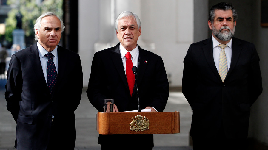 Presidente Piñera ratificó a Chadwick y a Ubilla: "No haré cambios en el Ministerio de Interior"