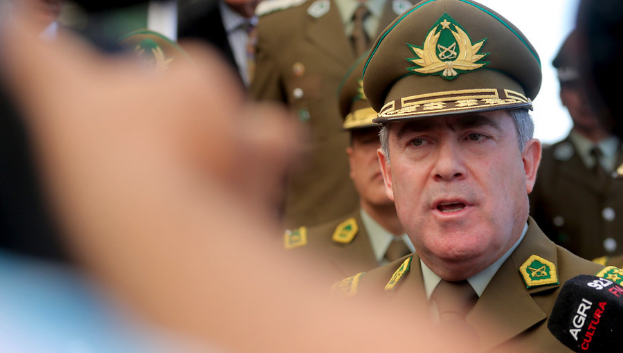 General Hermes Soto: "Decidí no renunciar por mi amor a Carabineros"