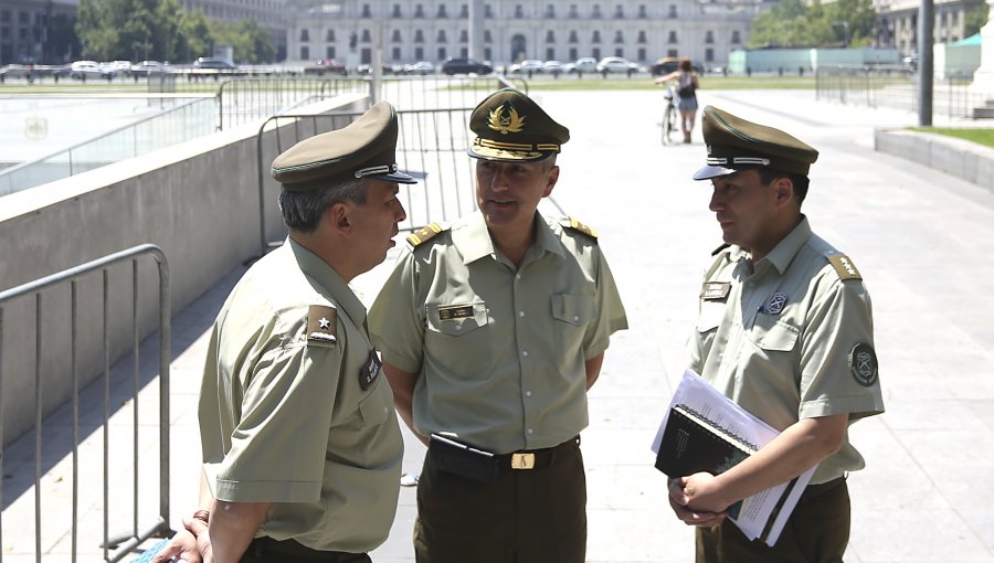 Nuevo General Director de Carabineros no descarta la salida de más generales