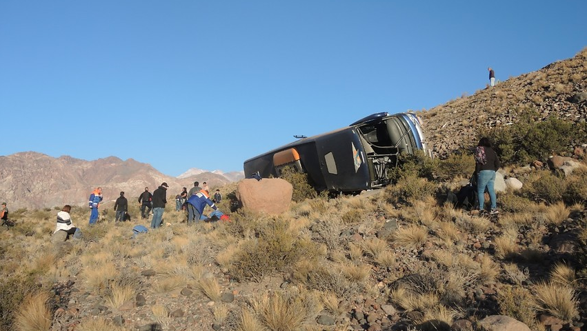 Chofer de bus accidentado en Mendoza será formalizado por homicidio culposo agravado