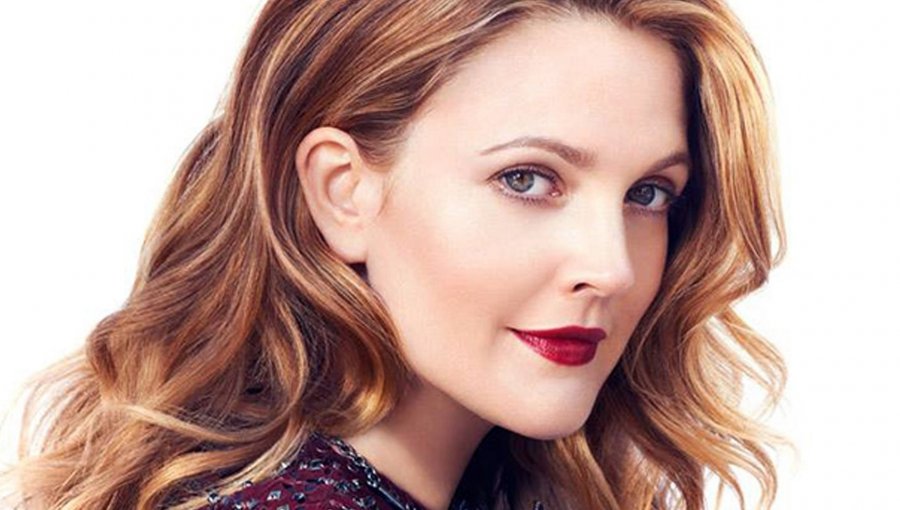 Drew Barrymore se luce con increíble transformación luego de perder 12 kilos