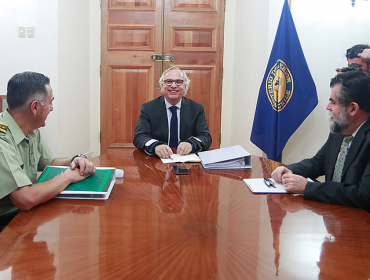 Ministro Chadwick abordó con general Rozas el nuevo alto mando de Carabineros