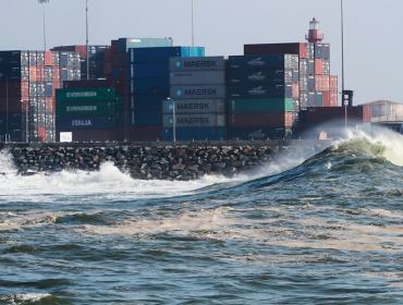 Marejadas anormales obligaron a cerrar cuatro puertos del país: en Taltal hubo serios daños