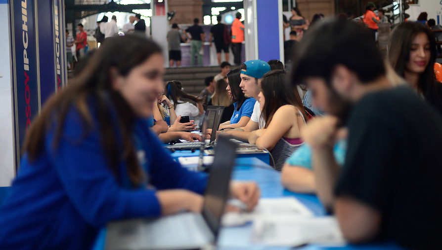 PSU: CRUCh amplía plazo de postulación ante falla en el sistema web del Demre