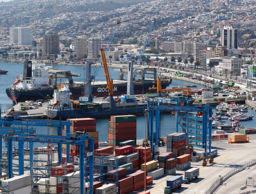 Aduanas: Comercio exterior de Chile aumentó 15% respecto a 2017